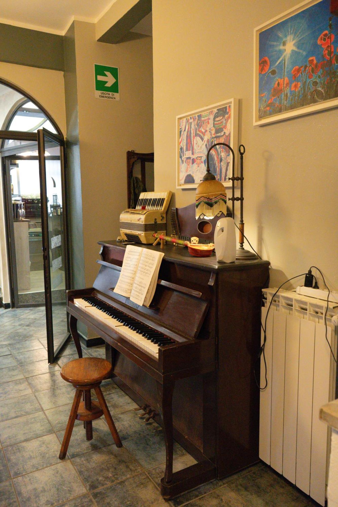 Hotel Magnolia Альбенга Экстерьер фото